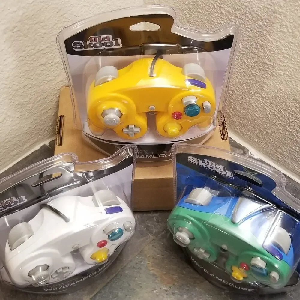 3 Gamecube Controllers - 3 Colors Bundle (NEW) - White Green Orange - Nintendo